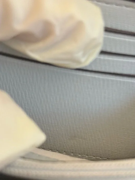 Kate Spade Zip Around Black Pebbled Leather Zip-Around Wallet Never Used - Picture 6 of 7